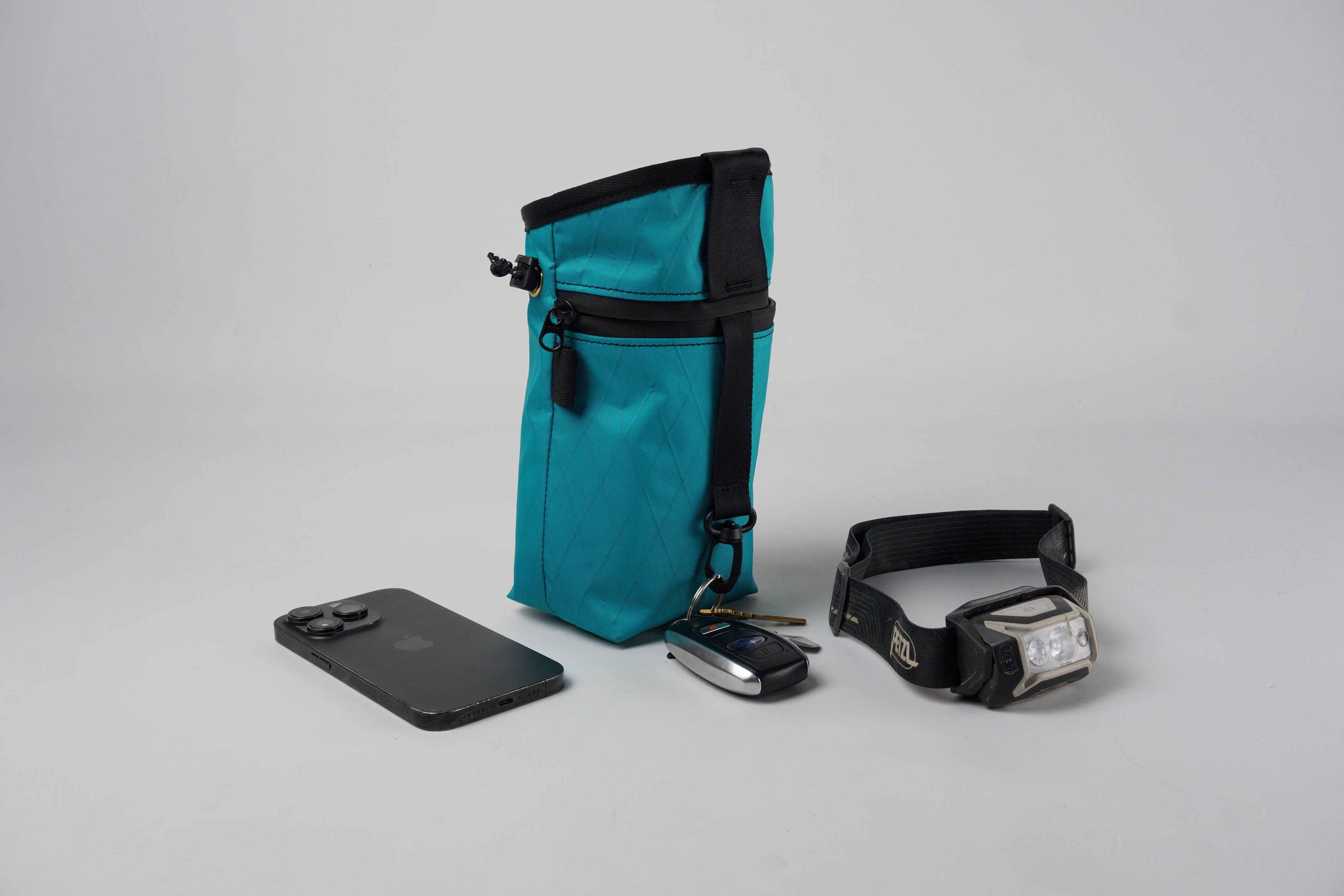 Cache Chalk Bag